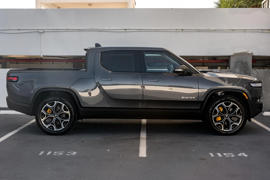 2023 Rivian R1T - Image 3 of 31