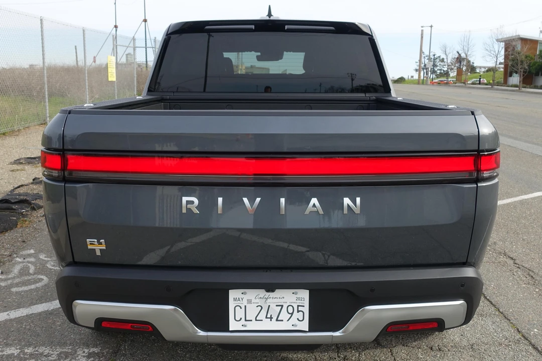 2023 Rivian R1T - Image 5 of 31