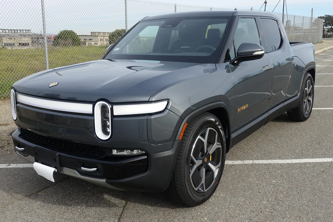 2023 Rivian R1T - Image 6 of 31