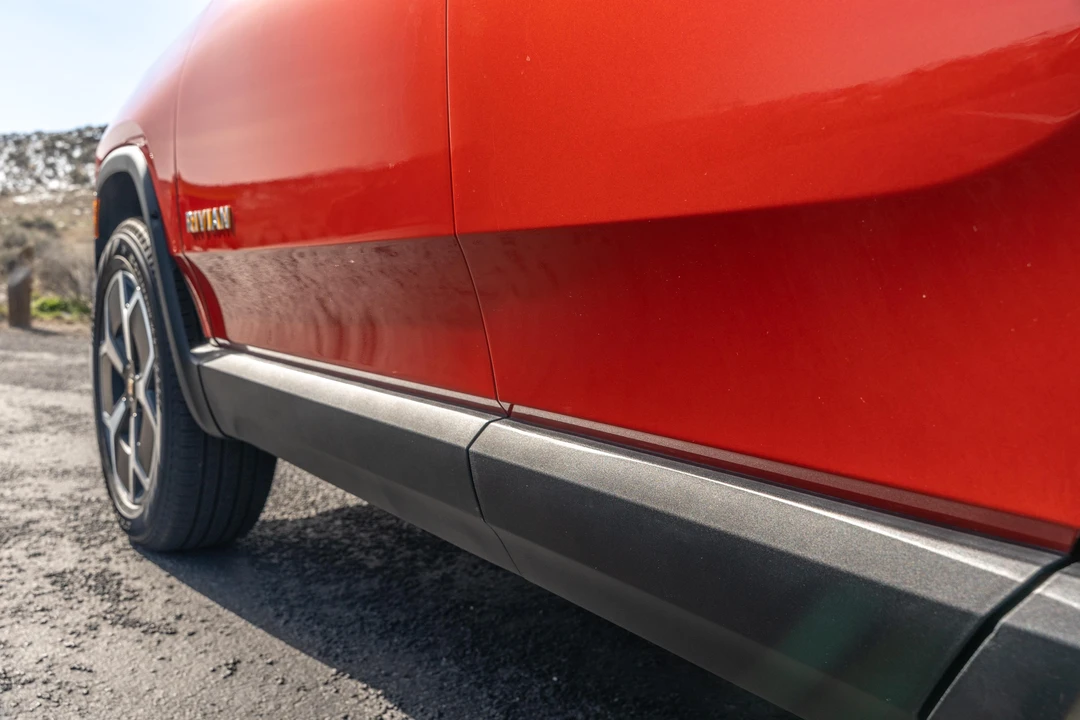 2023 Rivian R1T - Image 18 of 31
