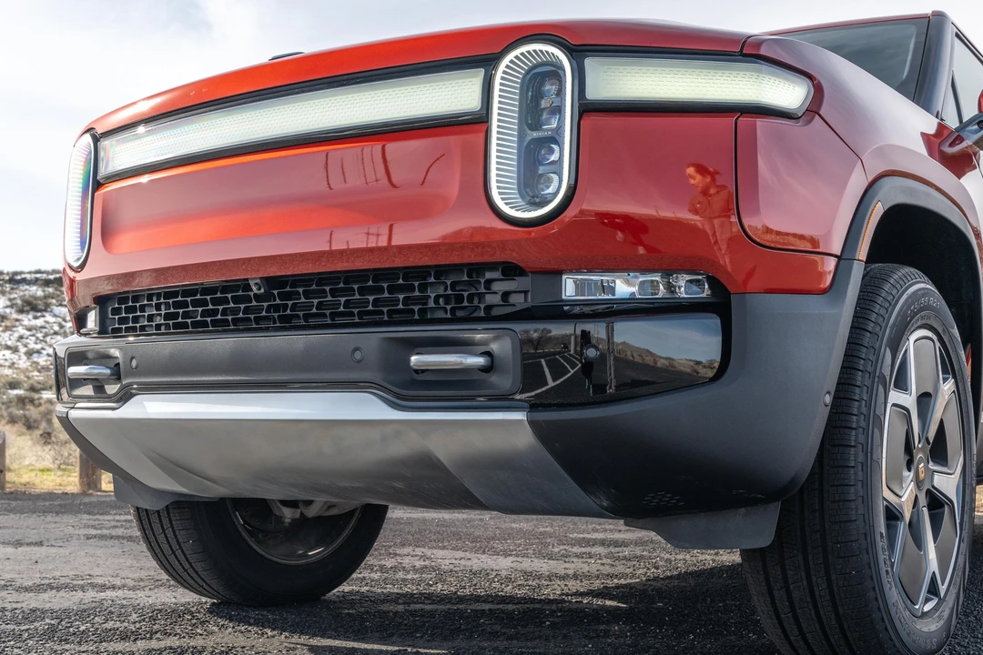 2023 Rivian R1T - Image 15 of 31
