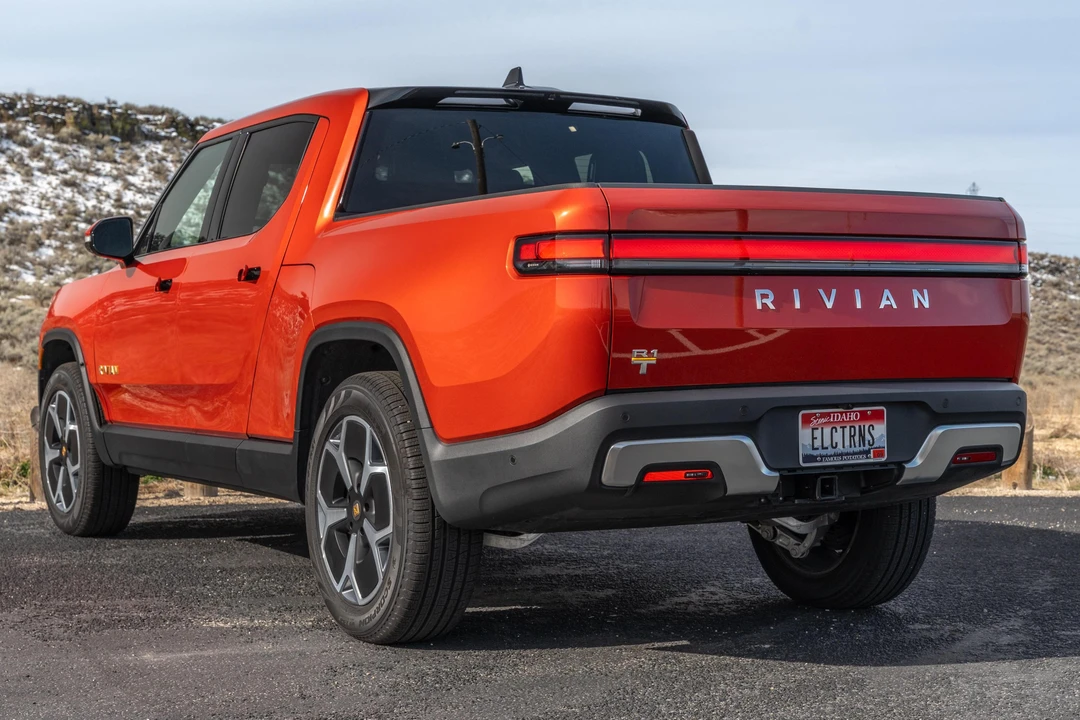 2023 Rivian R1T - Image 4 of 31