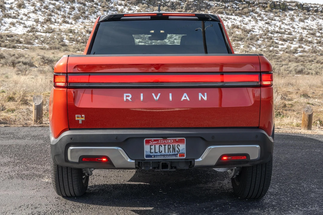 2023 Rivian R1T - Image 5 of 31