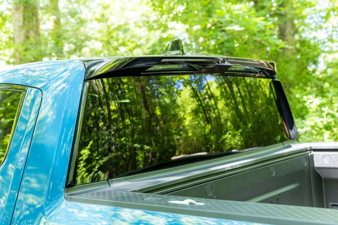 2023 Rivian R1T - Image 19 of 31