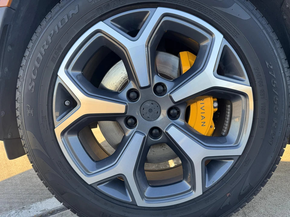 2023 Rivian R1T - Image 31 of 31