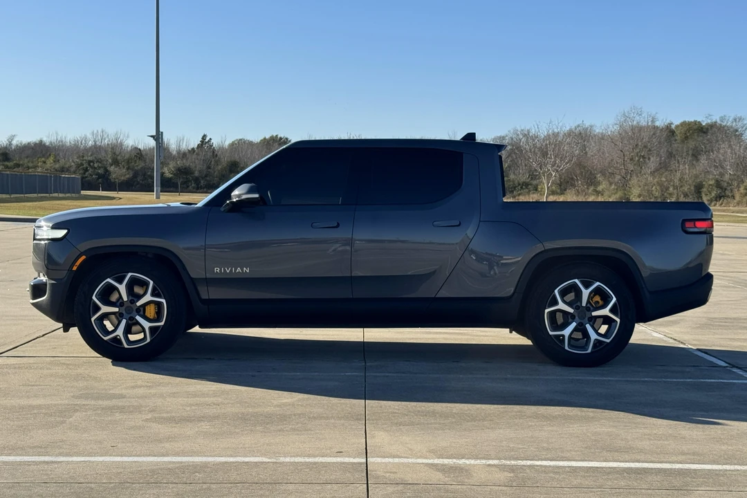 2023 Rivian R1T - Image 8 of 31