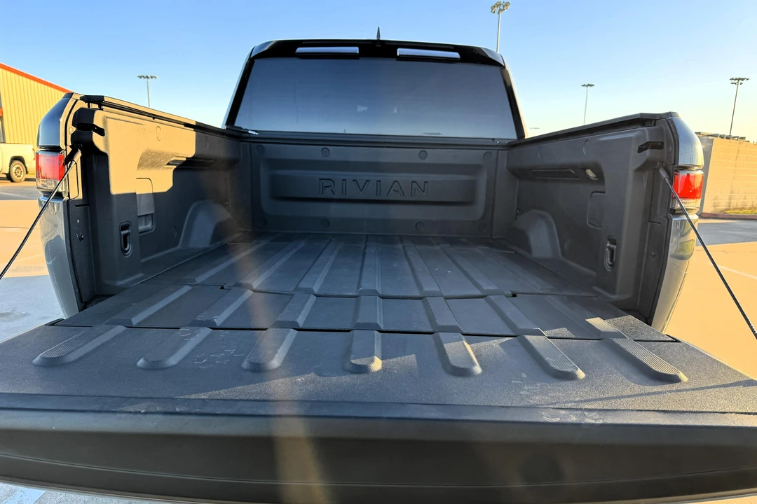 2023 Rivian R1T - Image 22 of 31