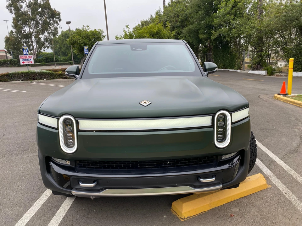 2023 Rivian R1T - Image 6 of 31