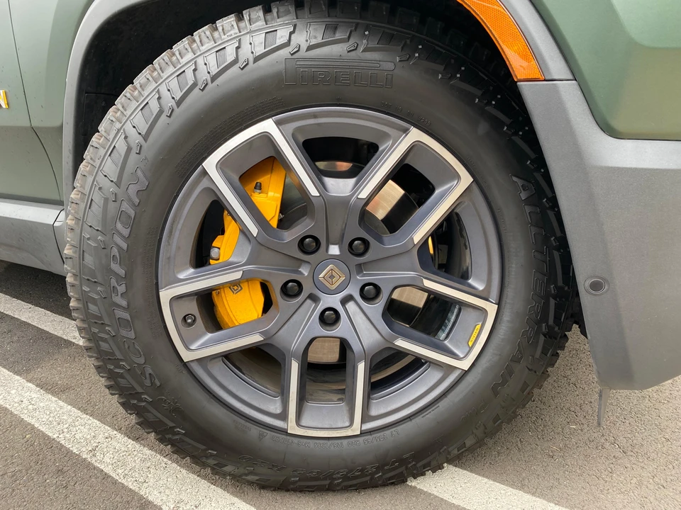 2023 Rivian R1T - Image 31 of 31