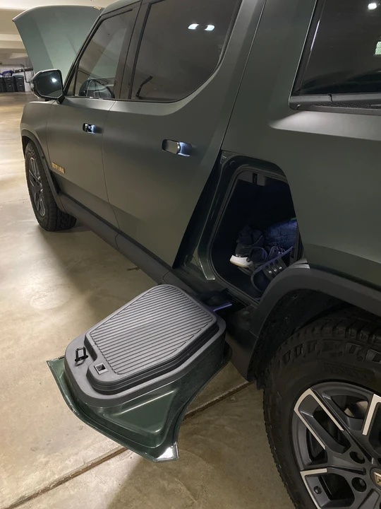 2023 Rivian R1T - Image 19 of 31