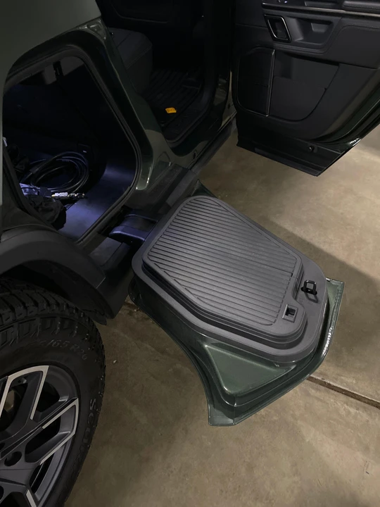 2023 Rivian R1T - Image 26 of 31