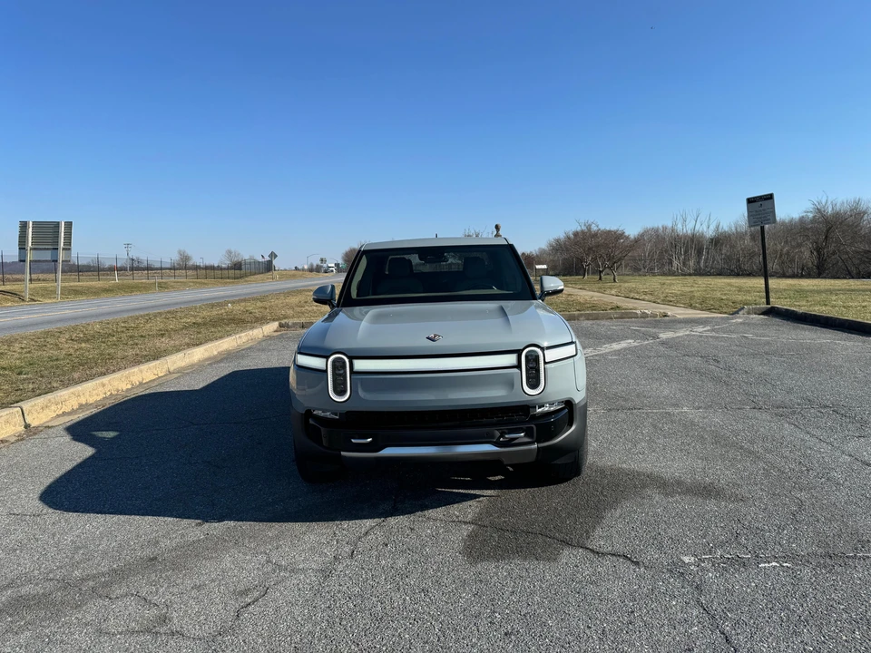 2023 Rivian R1T - Image 6 of 31
