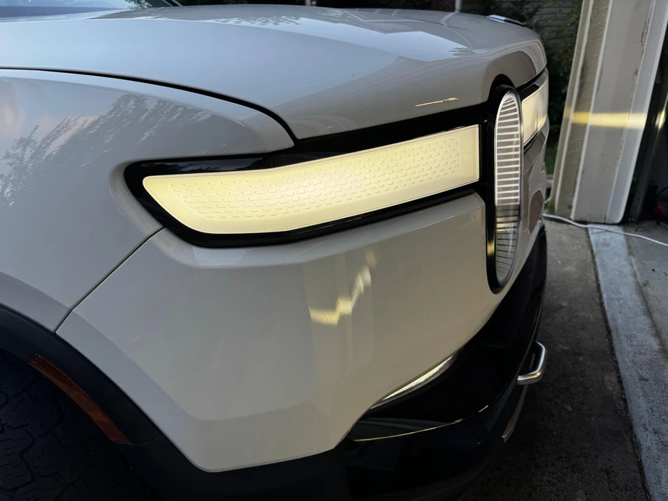2023 Rivian R1T - Image 13 of 31