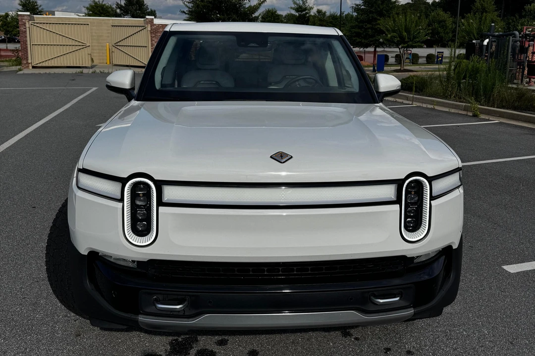 2023 Rivian R1T - Image 6 of 31