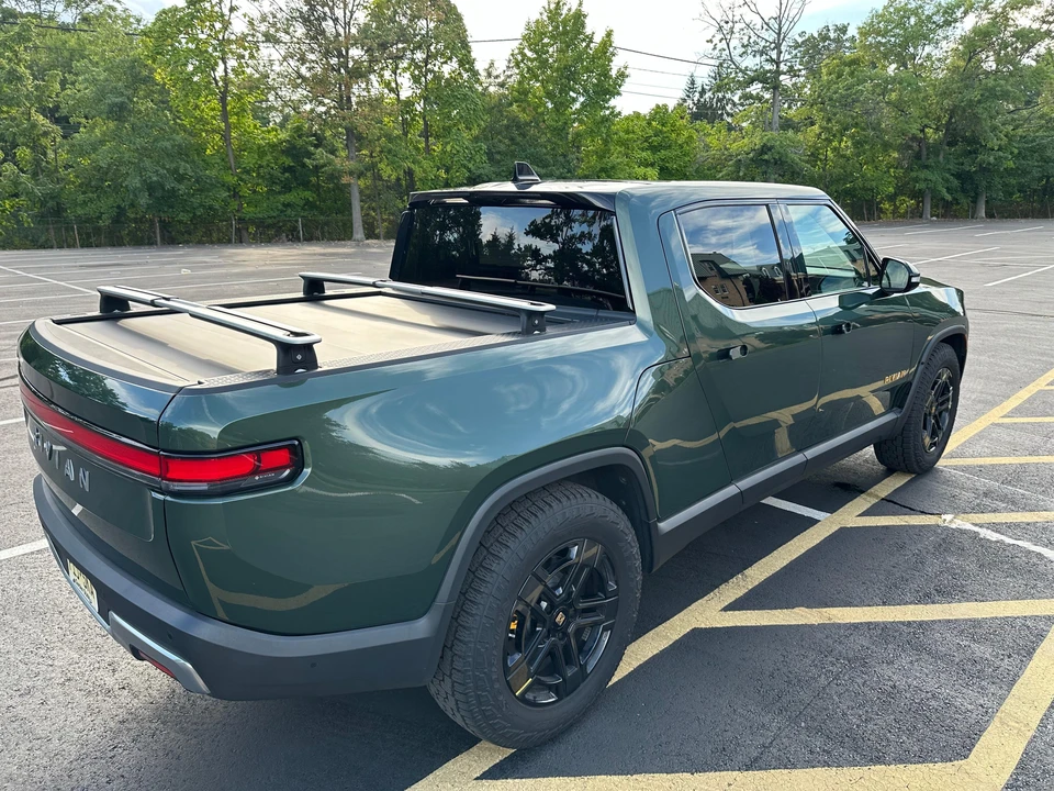 2023 Rivian R1T - Image 17 of 31