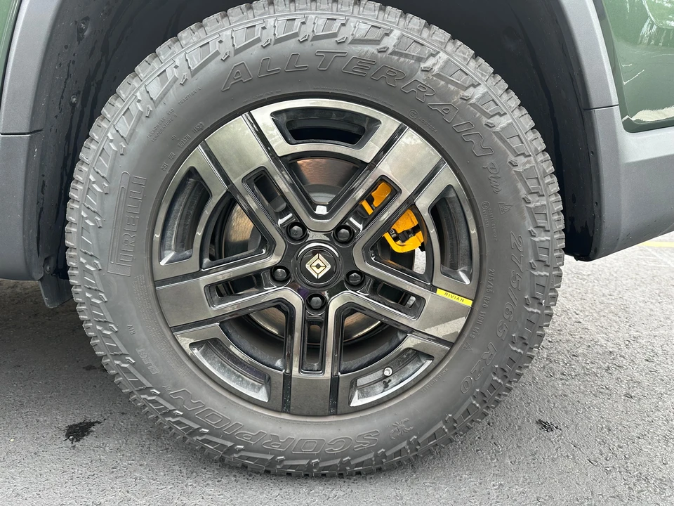 2023 Rivian R1T - Image 31 of 31