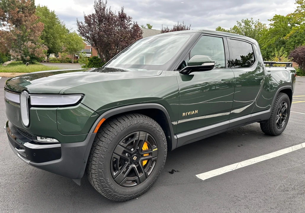 2023 Rivian R1T - Image 11 of 31