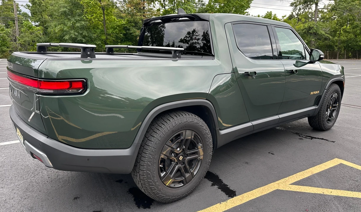 2023 Rivian R1T - Image 19 of 31