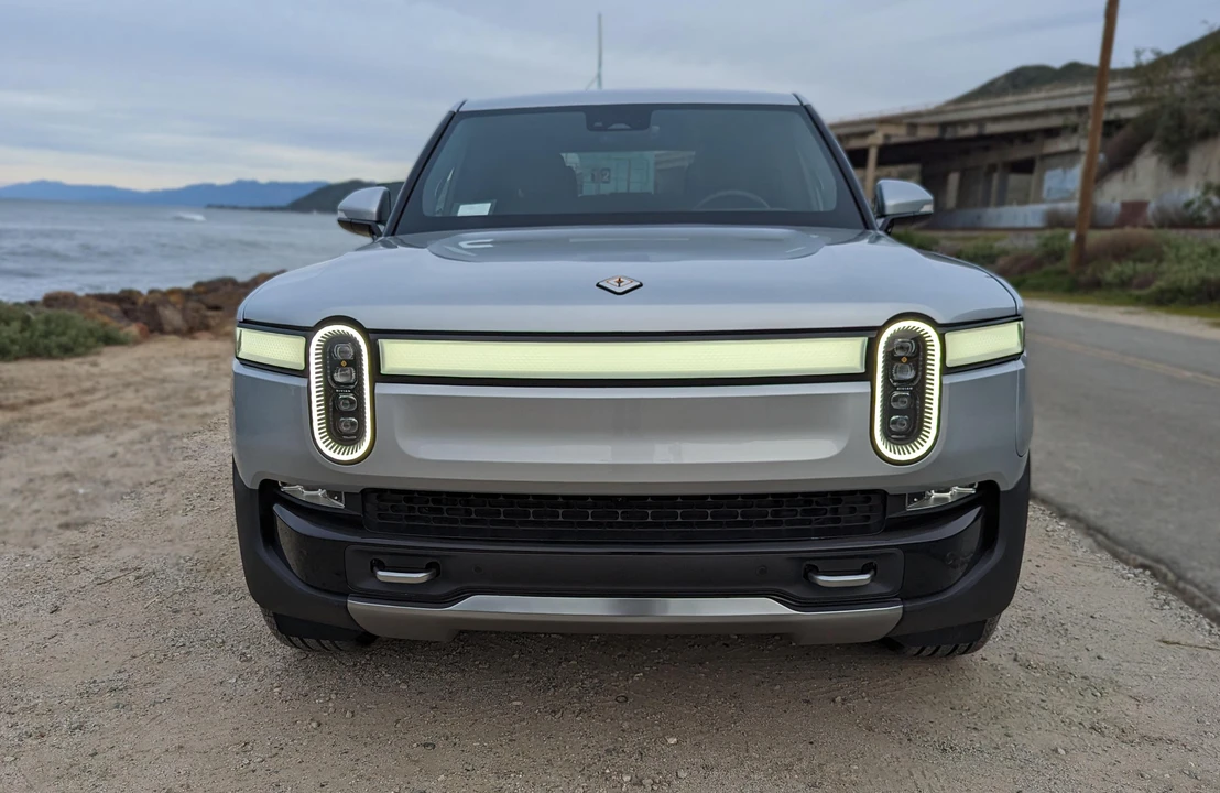 2023 Rivian R1T - Image 7 of 19