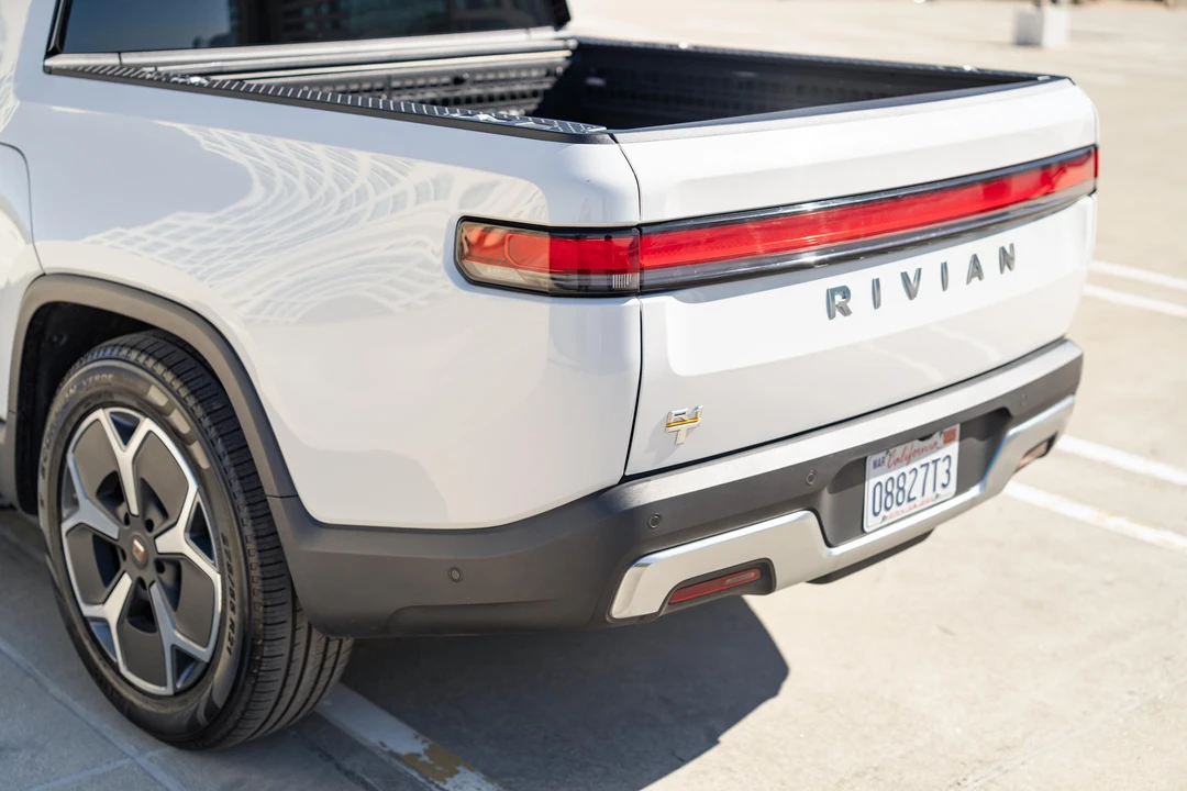 2023 Rivian R1T - Image 22 of 31