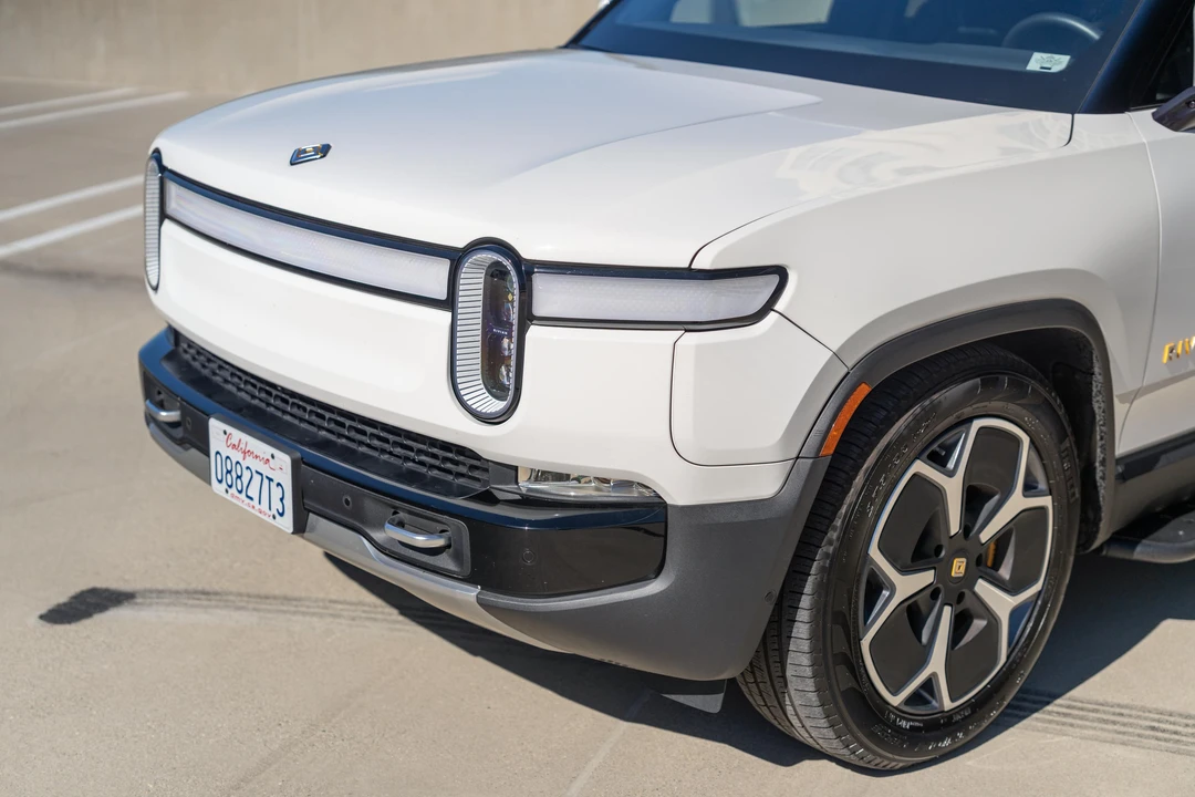 2023 Rivian R1T - Image 13 of 31