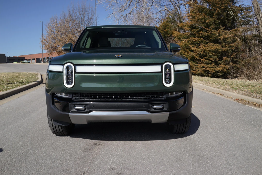 2023 Rivian R1T - Image 6 of 31