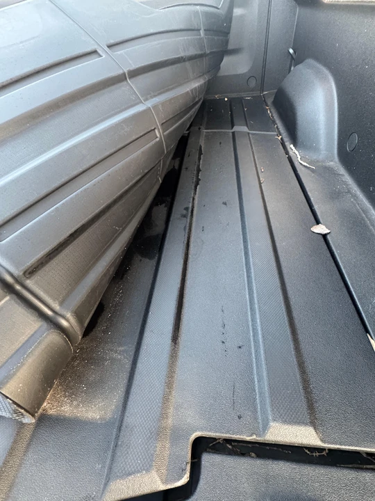 2023 Rivian R1T - Image 23 of 31
