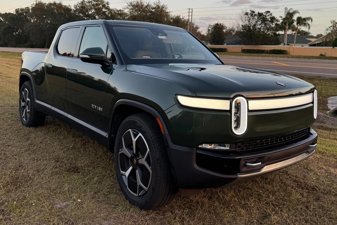 2023 Rivian R1T - Image 3 of 31