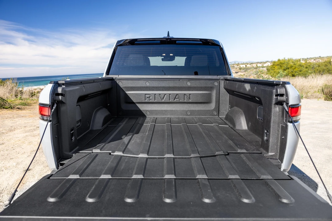 2023 Rivian R1T - Image 19 of 31