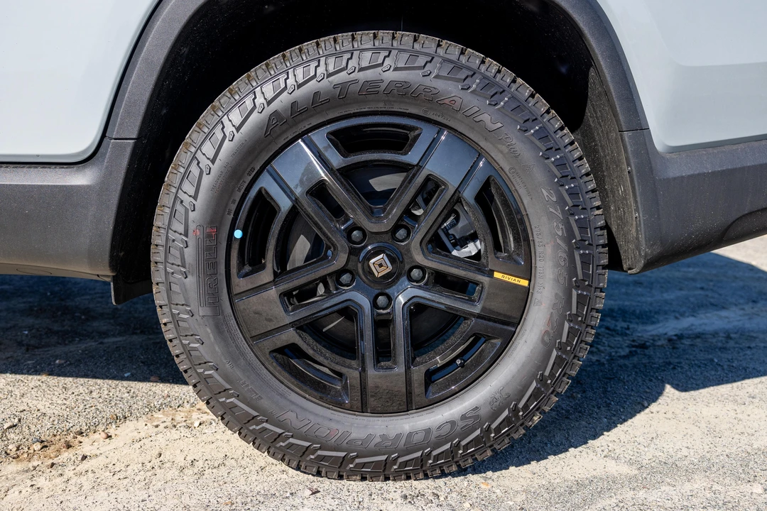 2023 Rivian R1T - Image 29 of 31