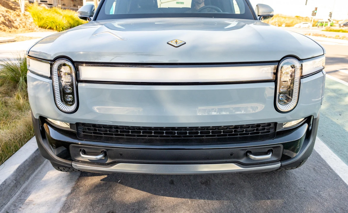 2023 Rivian R1T - Image 10 of 31