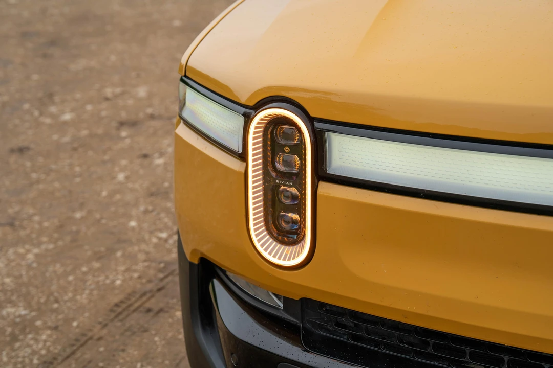 2023 Rivian R1T - Image 19 of 31