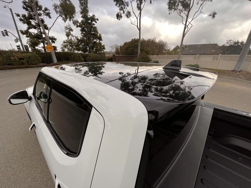 2023 Rivian R1T - Image 20 of 31