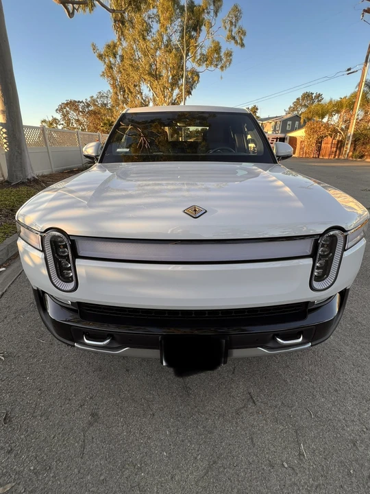 2023 Rivian R1T - Image 13 of 31