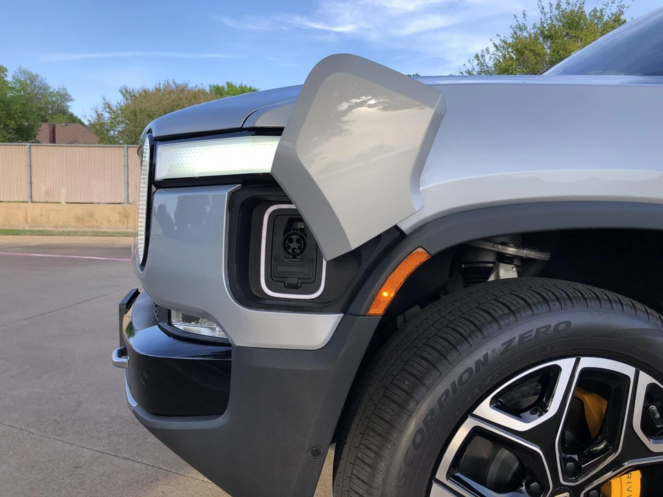 2023 Rivian R1T - Image 21 of 31