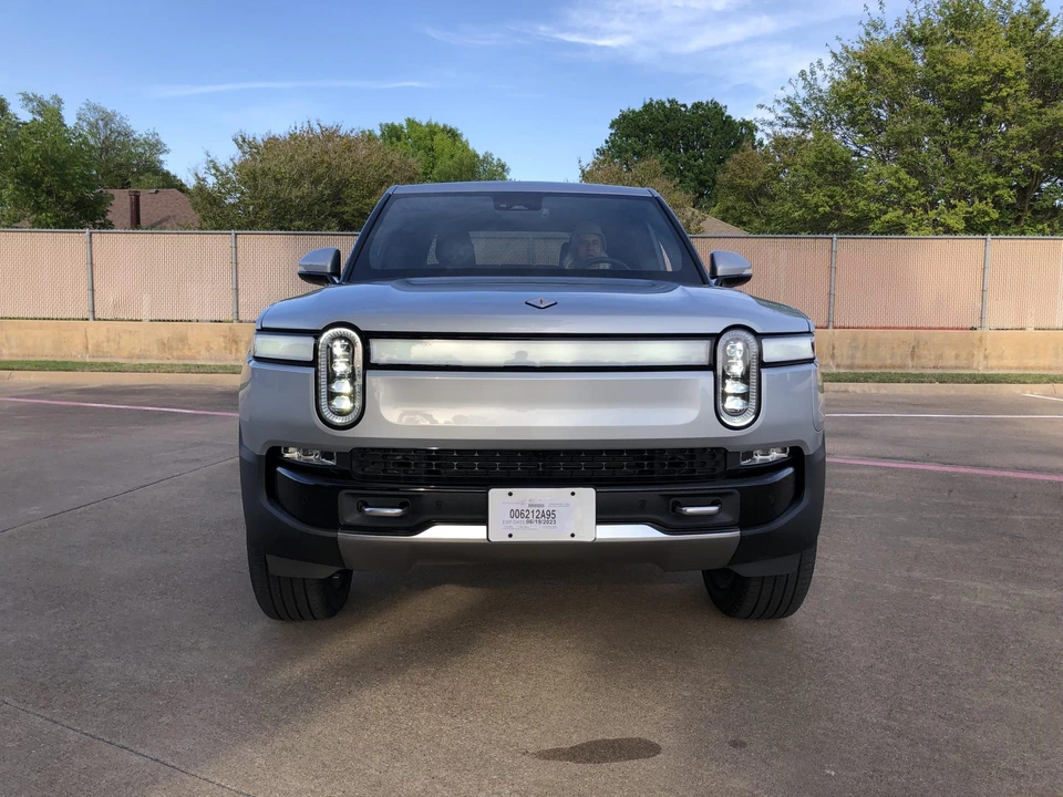 2023 Rivian R1T - Image 5 of 31
