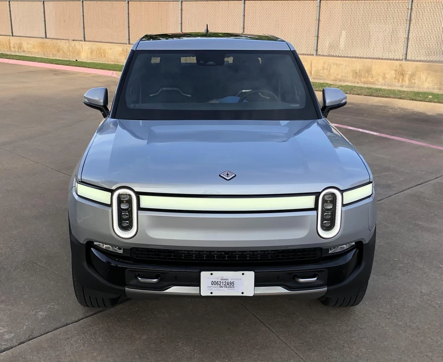 2023 Rivian R1T - Image 6 of 31