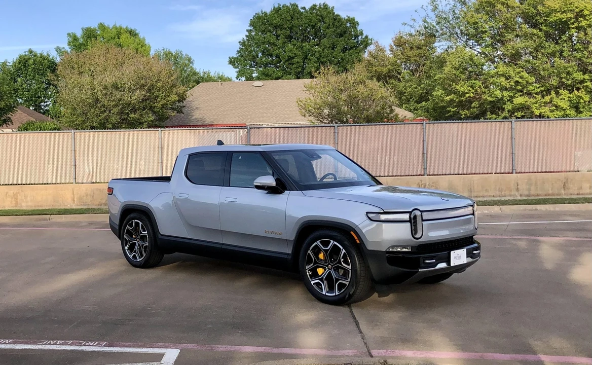 2023 Rivian R1T - Image 7 of 31