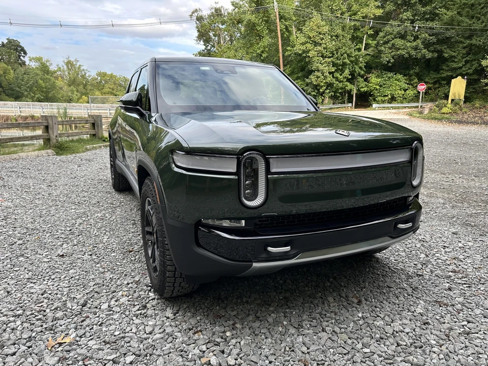 2023 Rivian R1T - Image 22 of 31