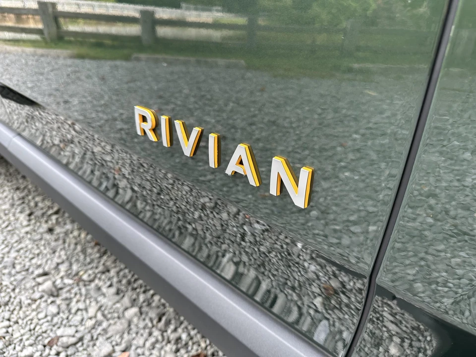 2023 Rivian R1T - Image 31 of 31