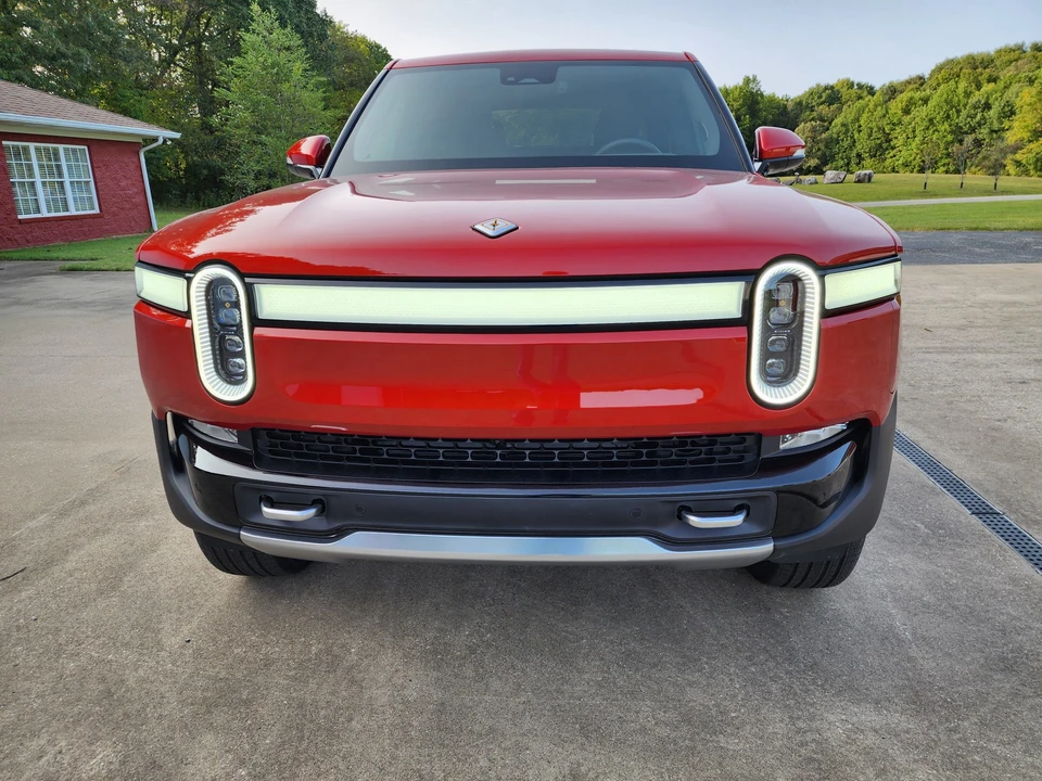 2023 Rivian R1T - Image 15 of 31