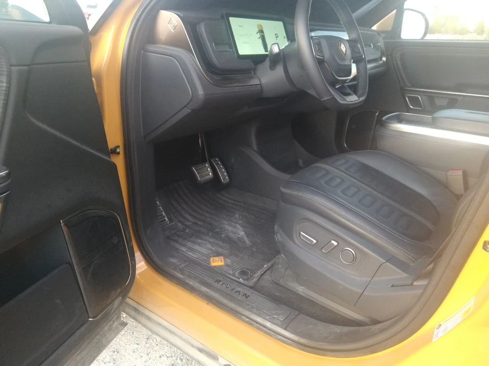 2023 Rivian R1T - Image 21 of 21