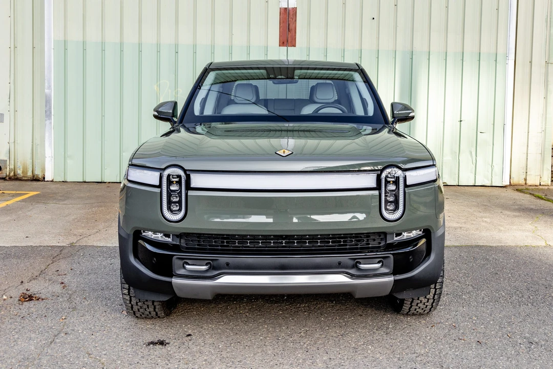2023 Rivian R1T - Image 3 of 31