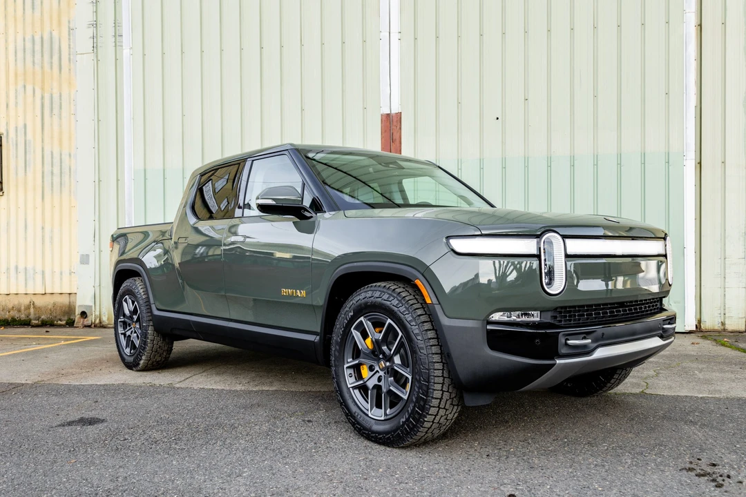 2023 Rivian R1T - Image 5 of 31