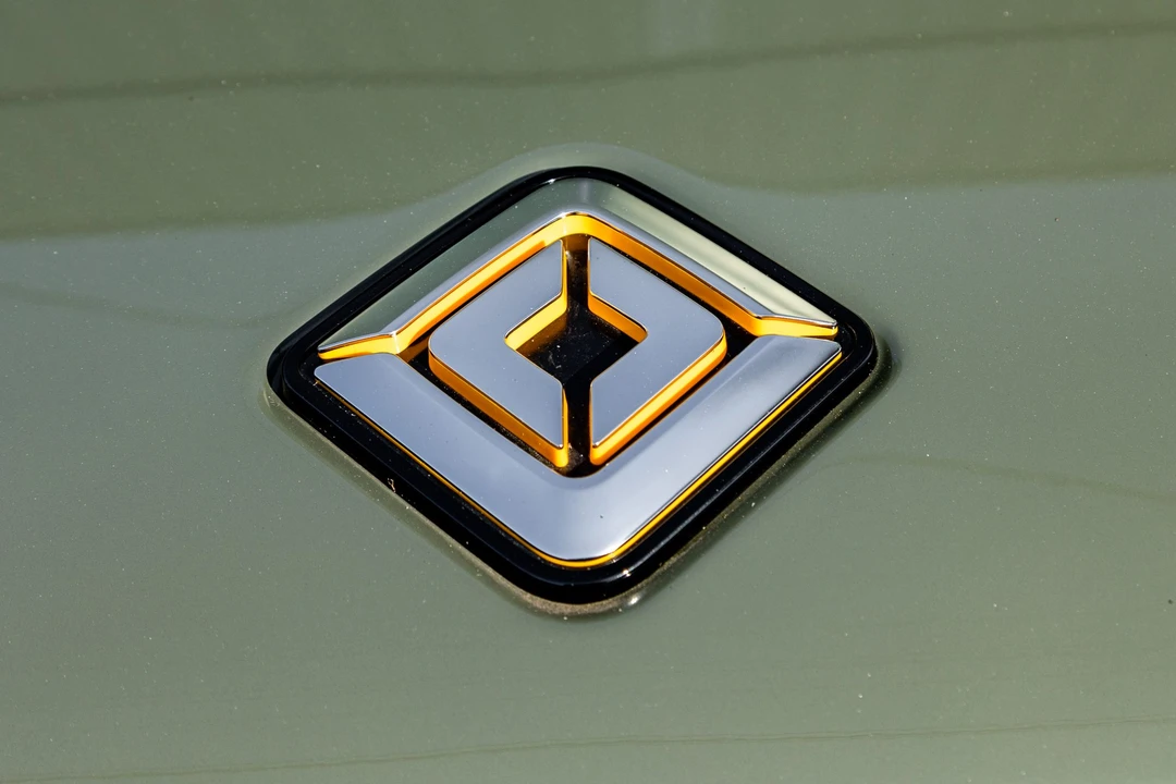 2023 Rivian R1T - Image 24 of 31