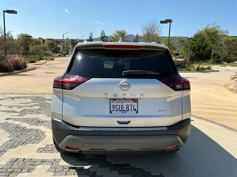 2023 Nissan Rogue - Image 15 of 24