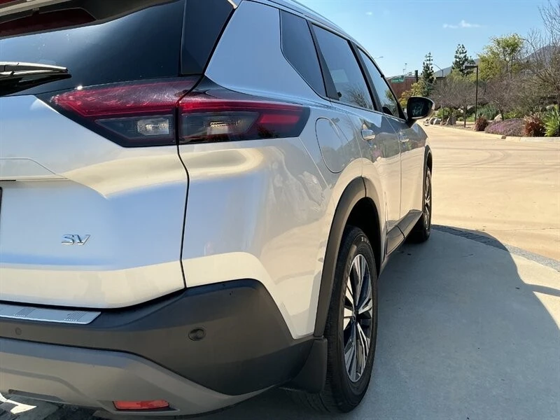 2023 Nissan Rogue - Image 12 of 24