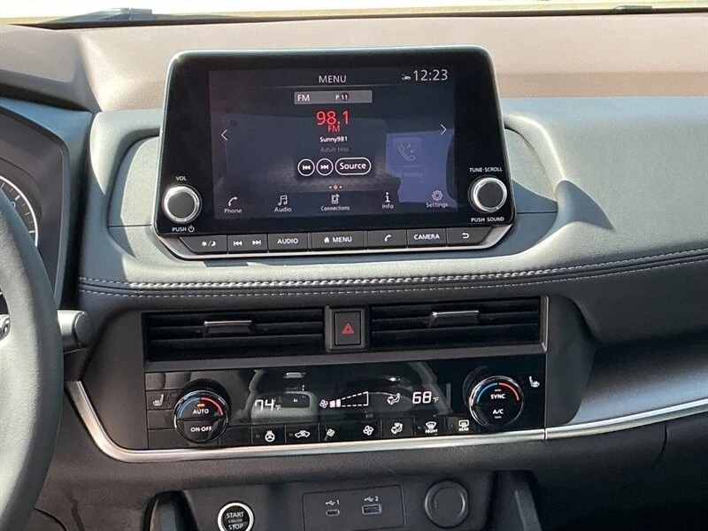 2023 Nissan Rogue - Image 22 of 24