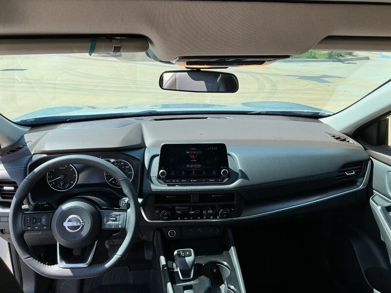 2023 Nissan Rogue - Image 21 of 24