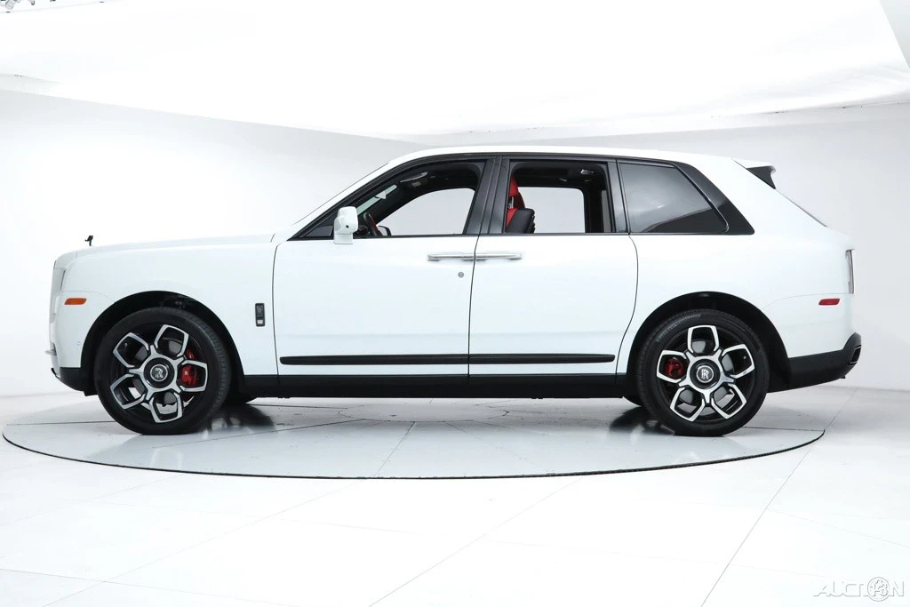 2023 Rolls-Royce Cullinan Black Badge - Image 2 of 21